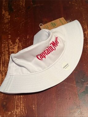 CAPTAIN MORGAN White Bucket Hat with Red Logo